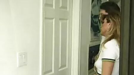 Hubby brings hot wife to the blalck master