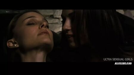 Natalie Portman & Mila Kunis in Black Swan