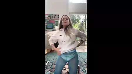 JoJo Levesque boob flash on instagram