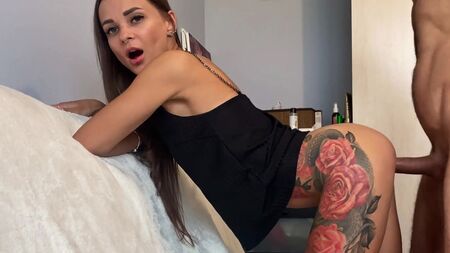 ЭТА МАЛЫШКА ОБОЖАЕТ БОЛЬШОЙ ЧЛЕН - DEMON GIRL