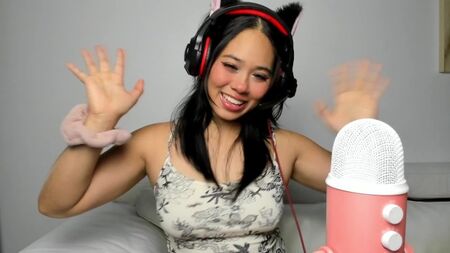 Horny Streamer Doesn't know she's Online and Masturbates to Hentai