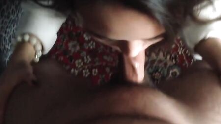 Kazakh chick Sharizat Almuratova (blowjob in Kazakh)