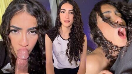 Passionate Latina can't help but cum