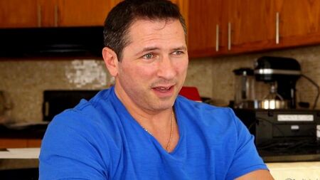 Veronika Avluv men fuck in two trunks