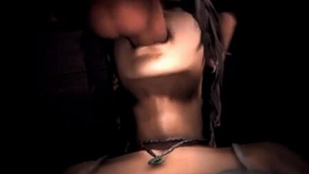 Lara Croft in trouble