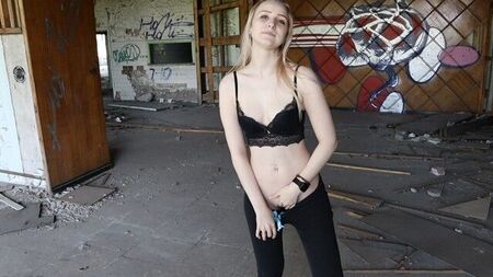 Am I wearing panties?