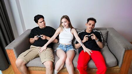 The team is assembled, it's time to work on her orgasm!