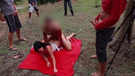 The picnic turned into a porn scene