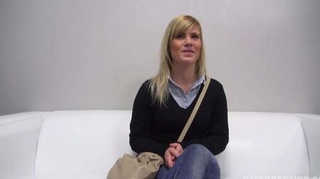 25-year-old Czech makes a blowjob at a porn casting