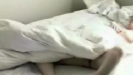 Hidden camera in the bedroom photographed masturbation