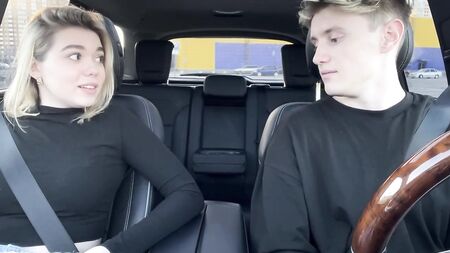 Paid for a taxi with a blowjob