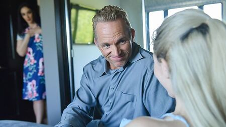 Hot Step Daughter Jane Wilde Rides Step Dad's Fat Prick In Front Of Step Mommy