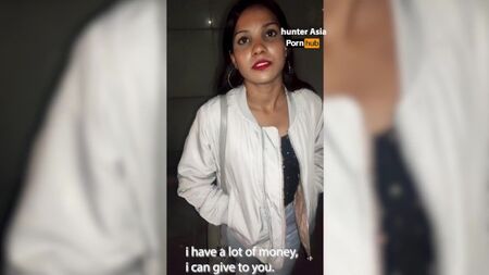 Indian Stranger Girl Agree For Sex For Money & Fucked in Apartment Room