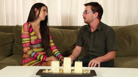 Sultry beauty serves a massage botanist