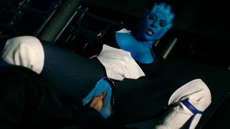 Erik Follows Rachel Starr And Starts Kissing Her From The Back & Turns Her On