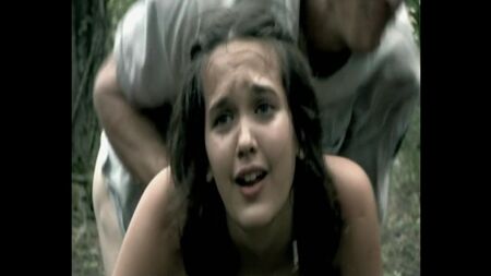 сексуальное насилие(изнасилование,rape, наручники) из фильма I’ll Never Die Alone.2008