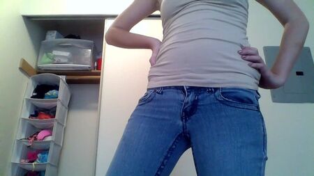 MyGirlFund Play Video-6 (3) (pee pants)