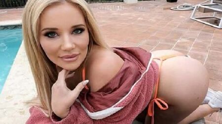 Savannah Bond is Back