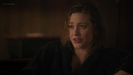 Lili Reinhart Nude (covered) - Riverdale s05e05 (2021) HD 1080p Watch Online / Лили Рейнхарт - Ривердэйл