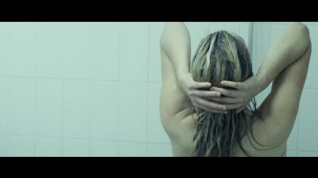 Rachael Taylor Nude - Ghost Machine (2009) HD 1080p