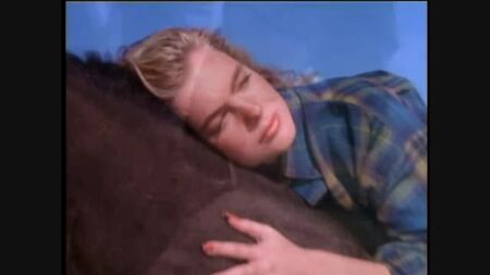 Erika Eleniak Baywatch...