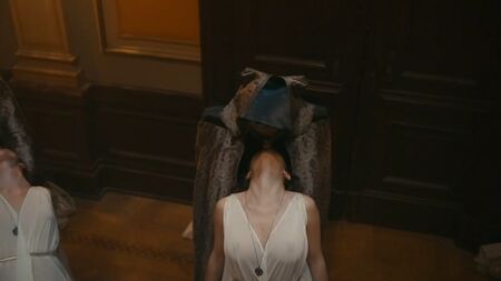 Liv Lisa Fries, Hannah Herzsprung, etc - Babylon Berlin s03 (2020) Лив Лиза Фрис, Ханна Херцшпрунг, Леони Бенеш - Вавилон-Берлин