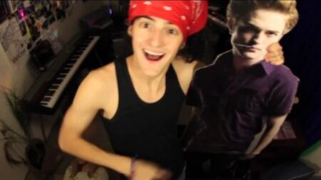 Dave Days-Bed Intruder Song, Double Rainbow, Sunny D, Backin Up - Schmoyoho Mash Up!