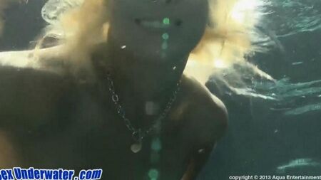 Blowjob under water
