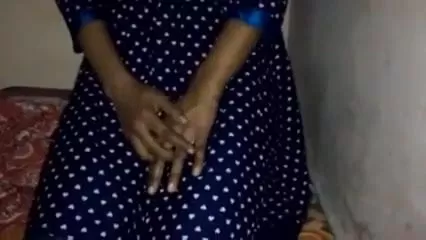 Sri Lankan 18 year girl - XXXi.PORN Video