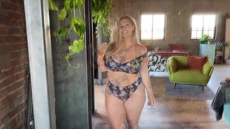 Ellana Bryan Behind The Scenes Fashion Nova Curve - 4K
