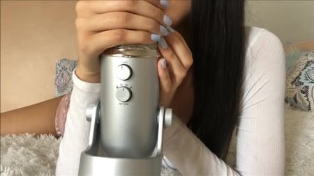 [ASMRbliss] ASMR Come closer.. (up close kisses, mouth sounds, whispers)