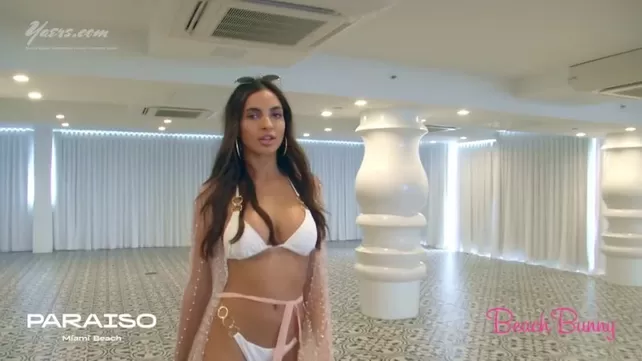 Glamour Models Topless Beach - Bikini pleasure beach porn videos & sex movies - XXXi.PORN