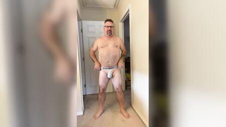 Luvbennude and his undies 2022